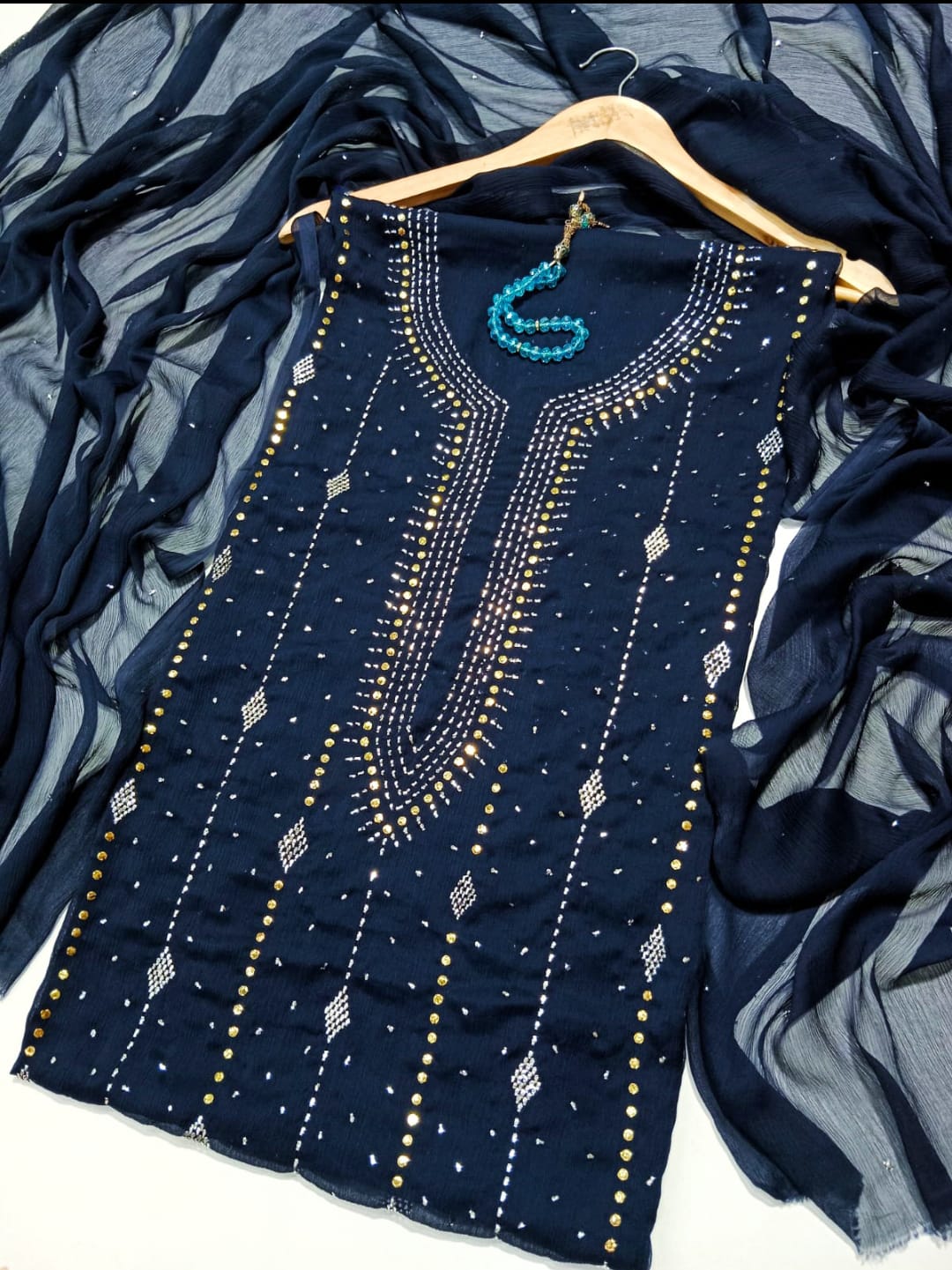 Muqaish Kamdani HandWork