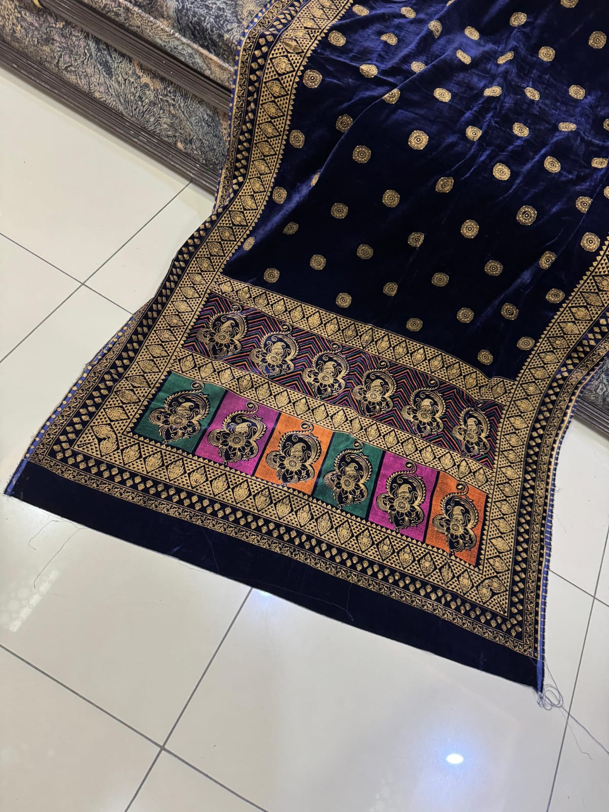 New block printed shawls collection that will enhance you look this winter