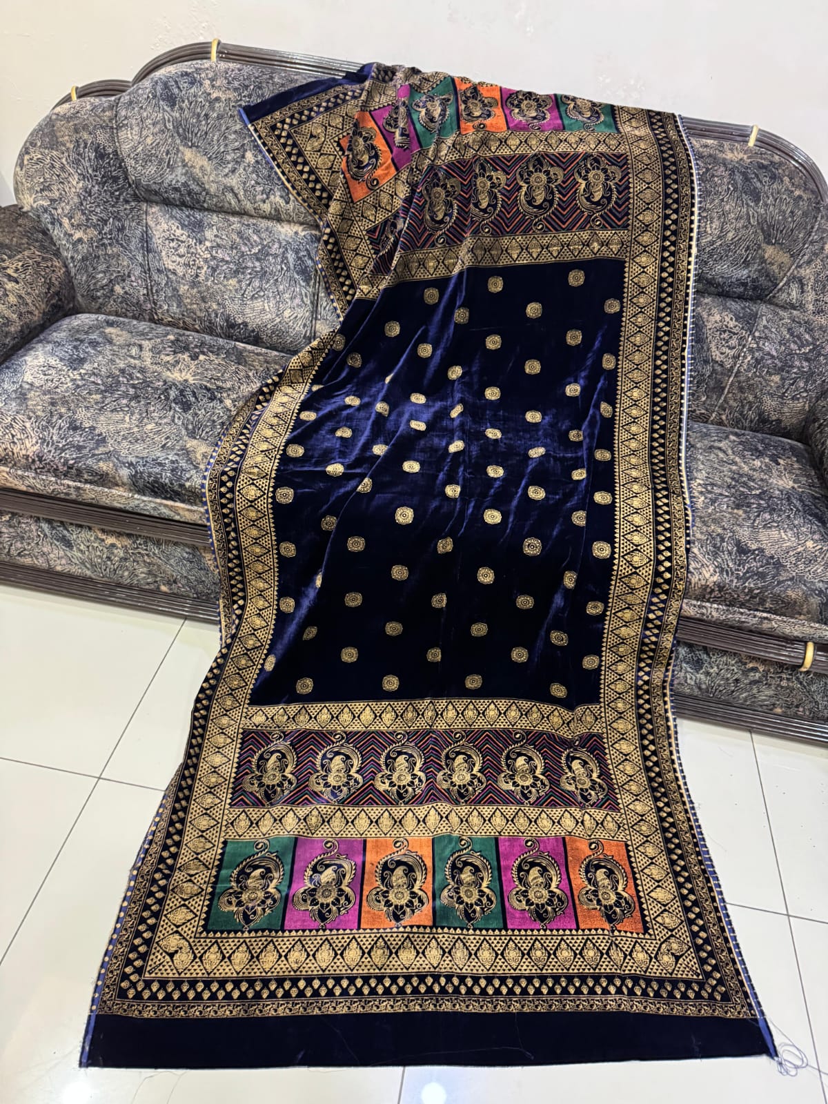 New block printed shawls collection that will enhance you look this winter