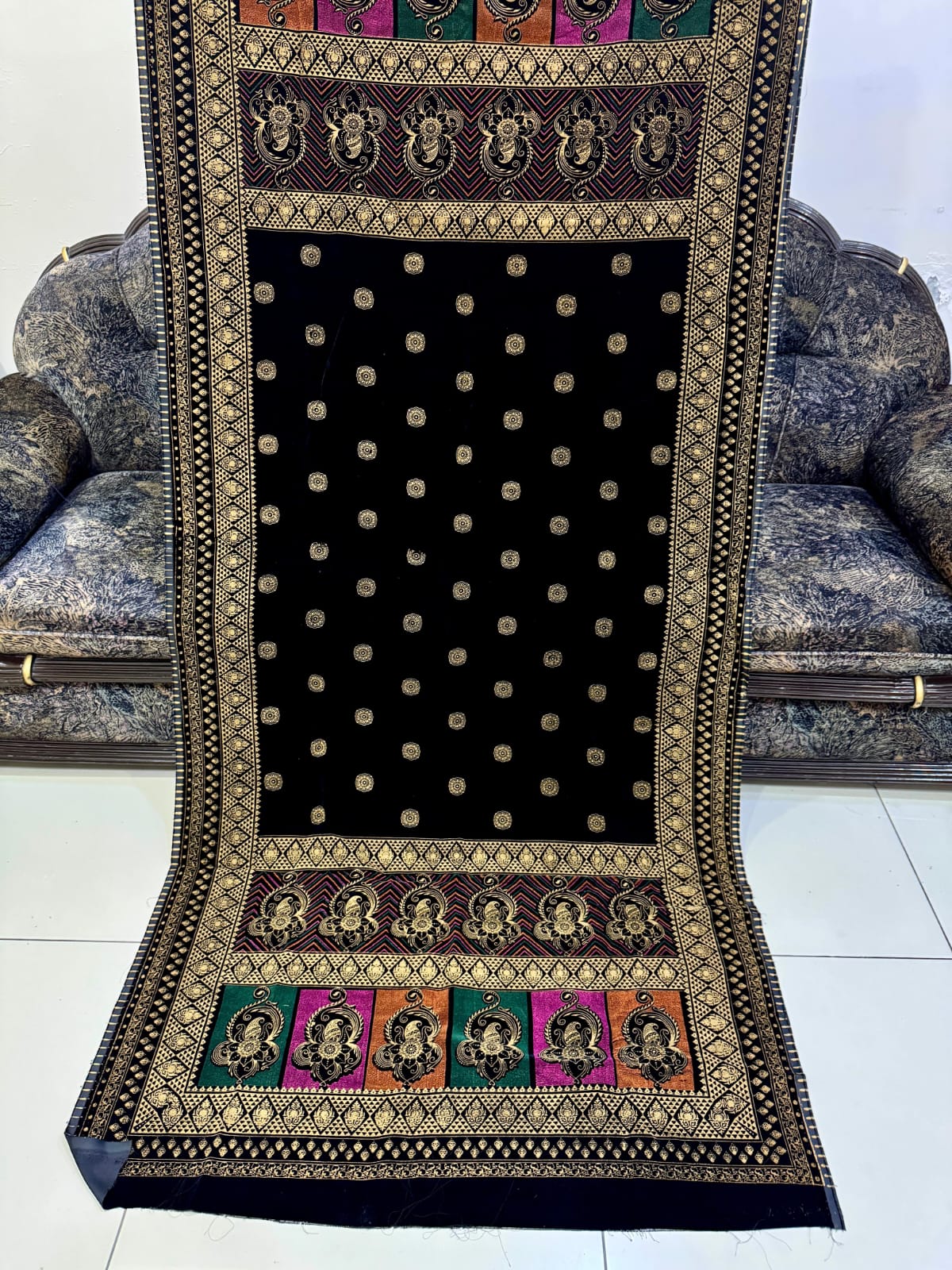 New block printed shawls collection that will enhance you look this winter