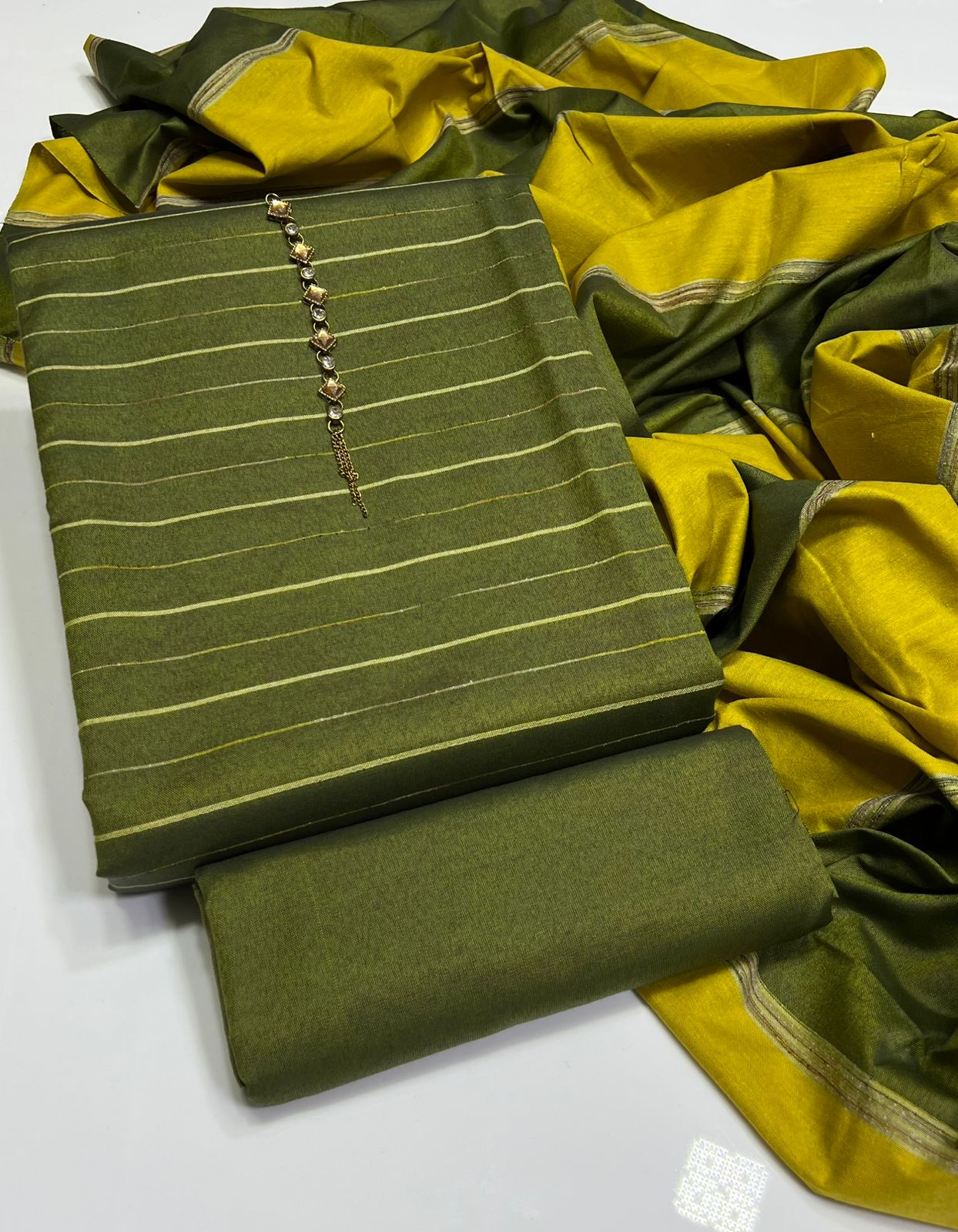 New Winter Collection🤩 Shirt & Trouser Multani Khaadi