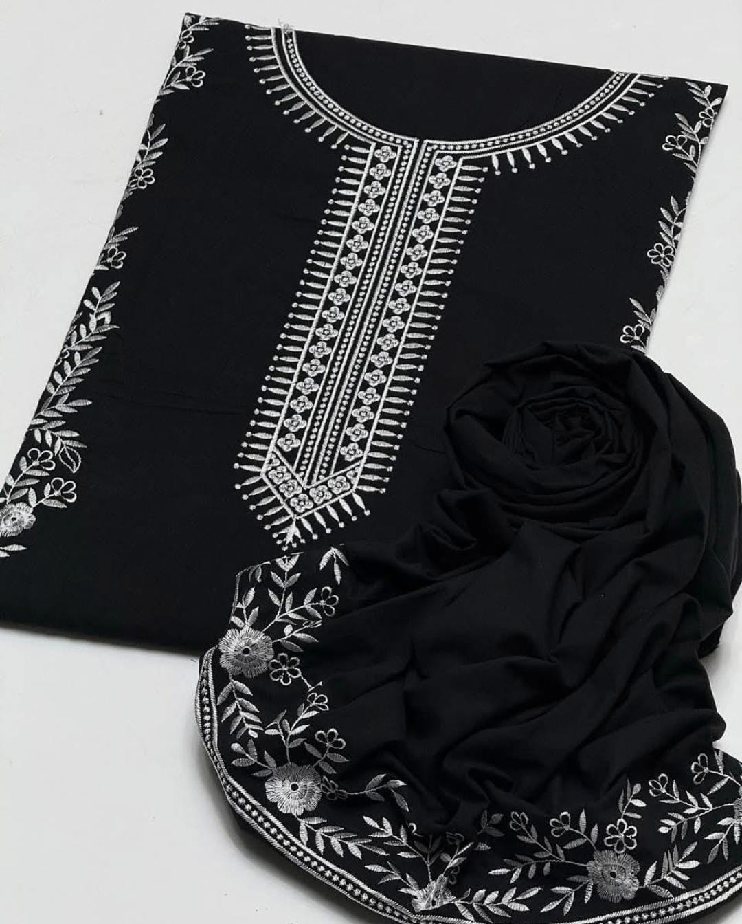 ❇New arrivals collection 💫❣ ❣ new design 2k25💫 ❇ stuff cotton 2pcs suit 👗👗