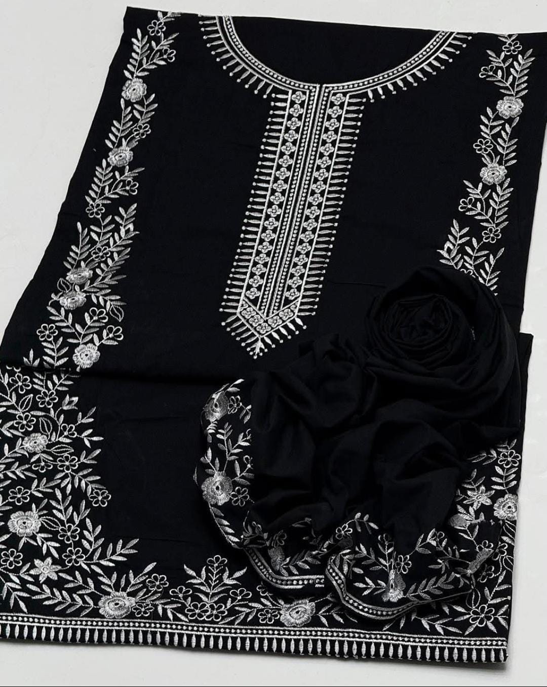 ❇New arrivals collection 💫❣ ❣ new design 2k25💫 ❇ stuff cotton 2pcs suit 👗👗