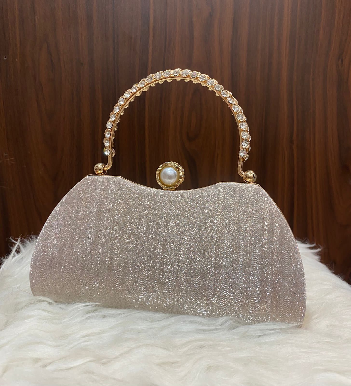BRIDAL CLUTCH