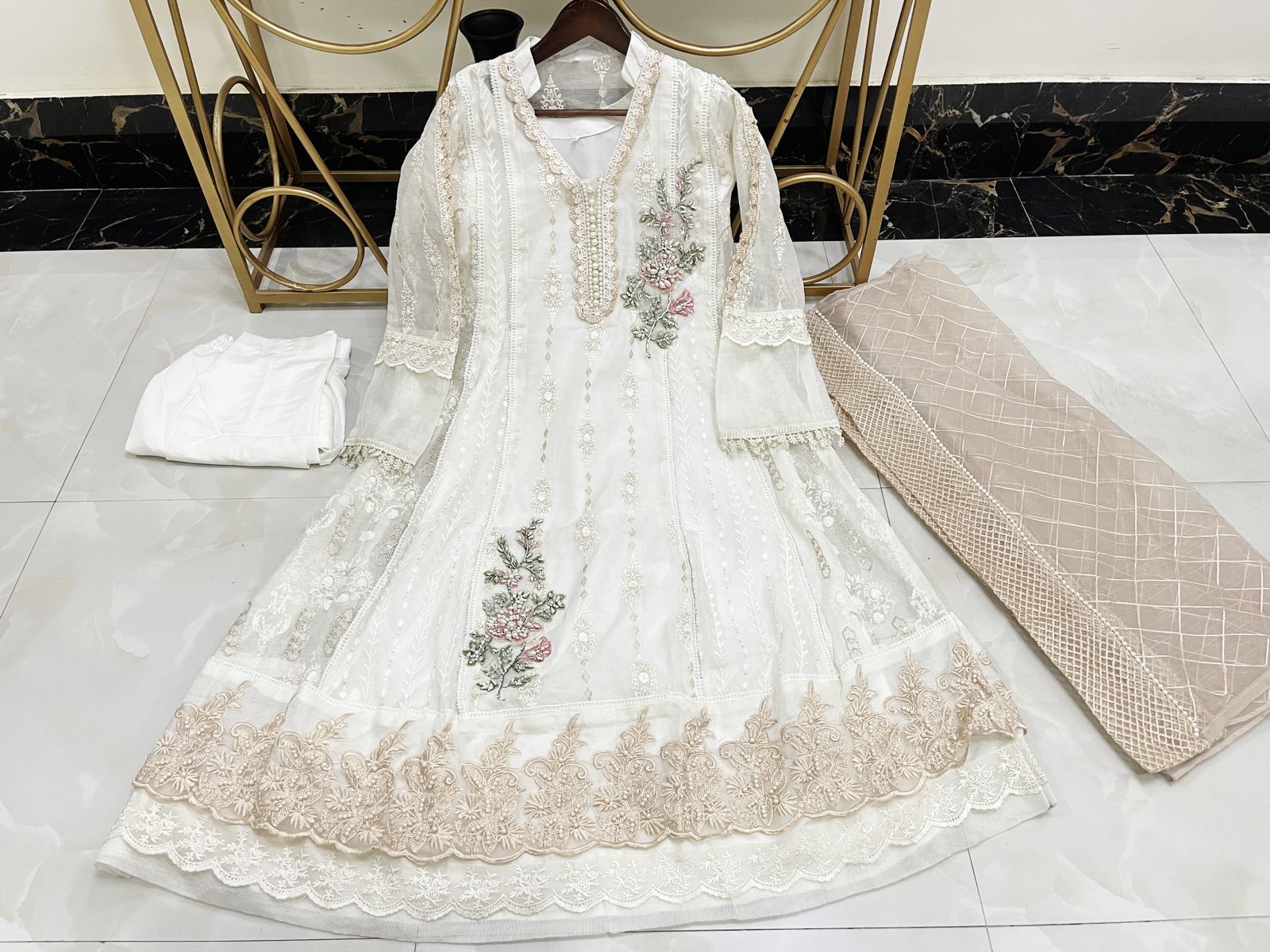 Ready To Wear (Fabric: Khaddi Net)