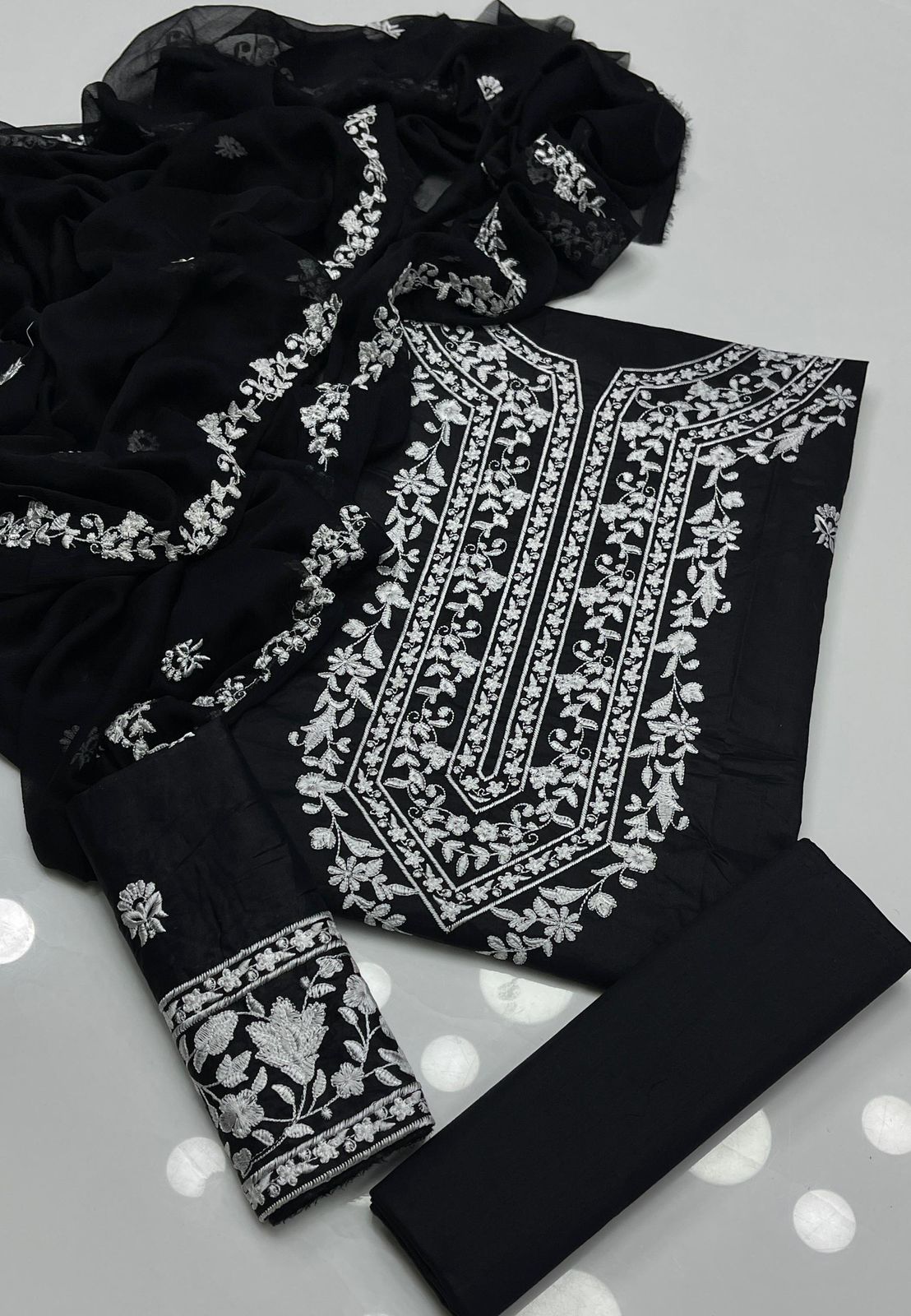 New Arrival's 2k25🌸 3pc Dress 👗