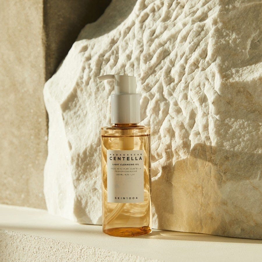 Centella Light Cleansing Oil Light & Gentle Cleansing Oil