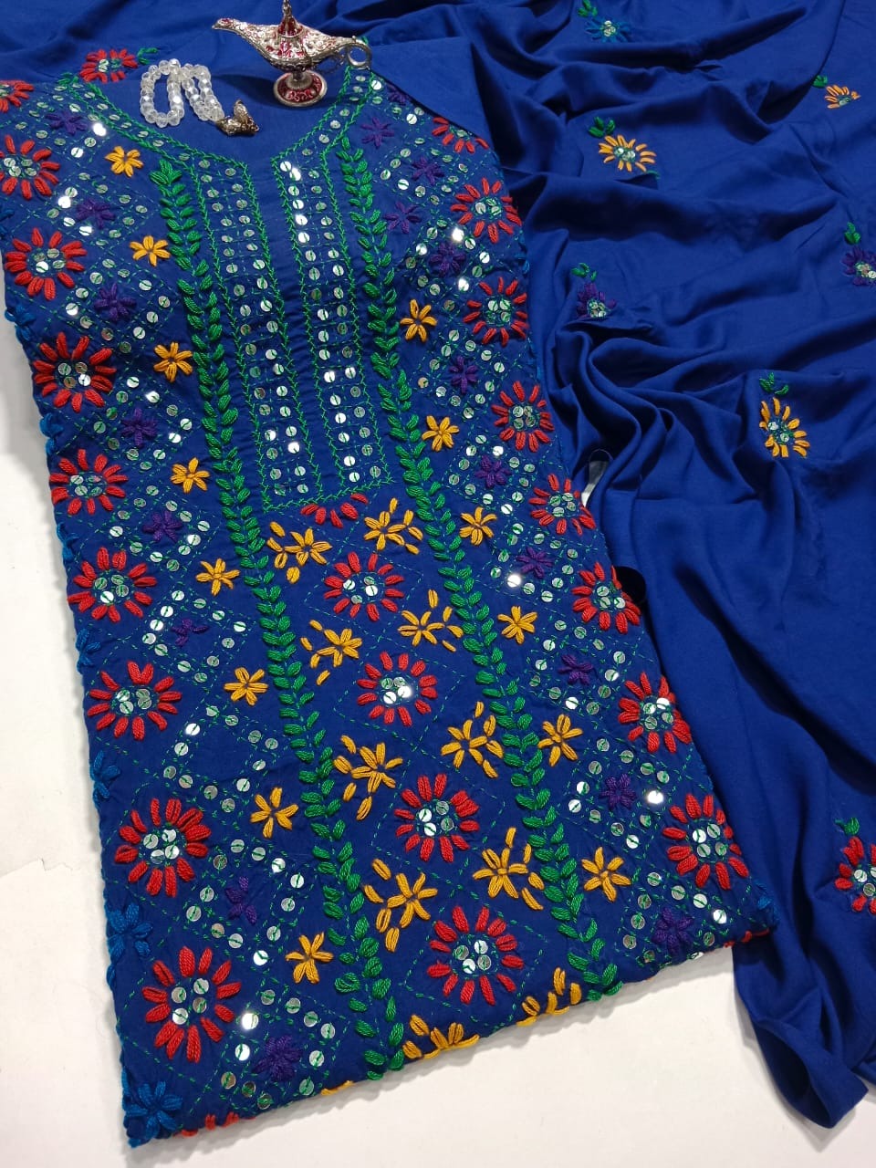 Phulkari Viscouse Linen 3Pc Suit