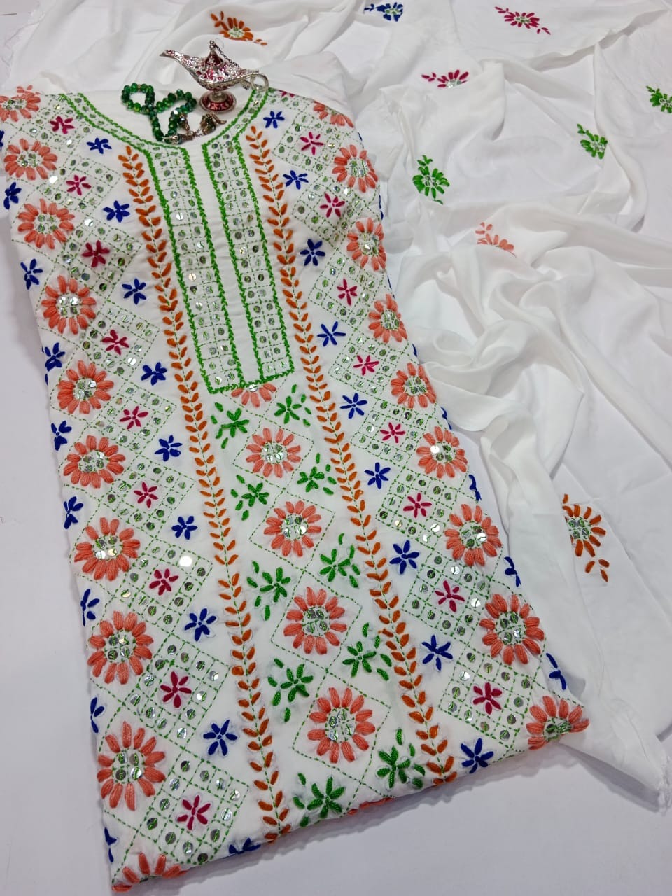 Phulkari Viscouse Linen 3Pc Suit