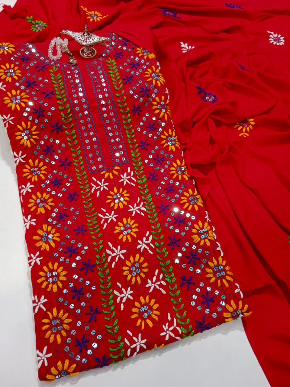 Phulkari Viscouse Linen 3Pc Suit