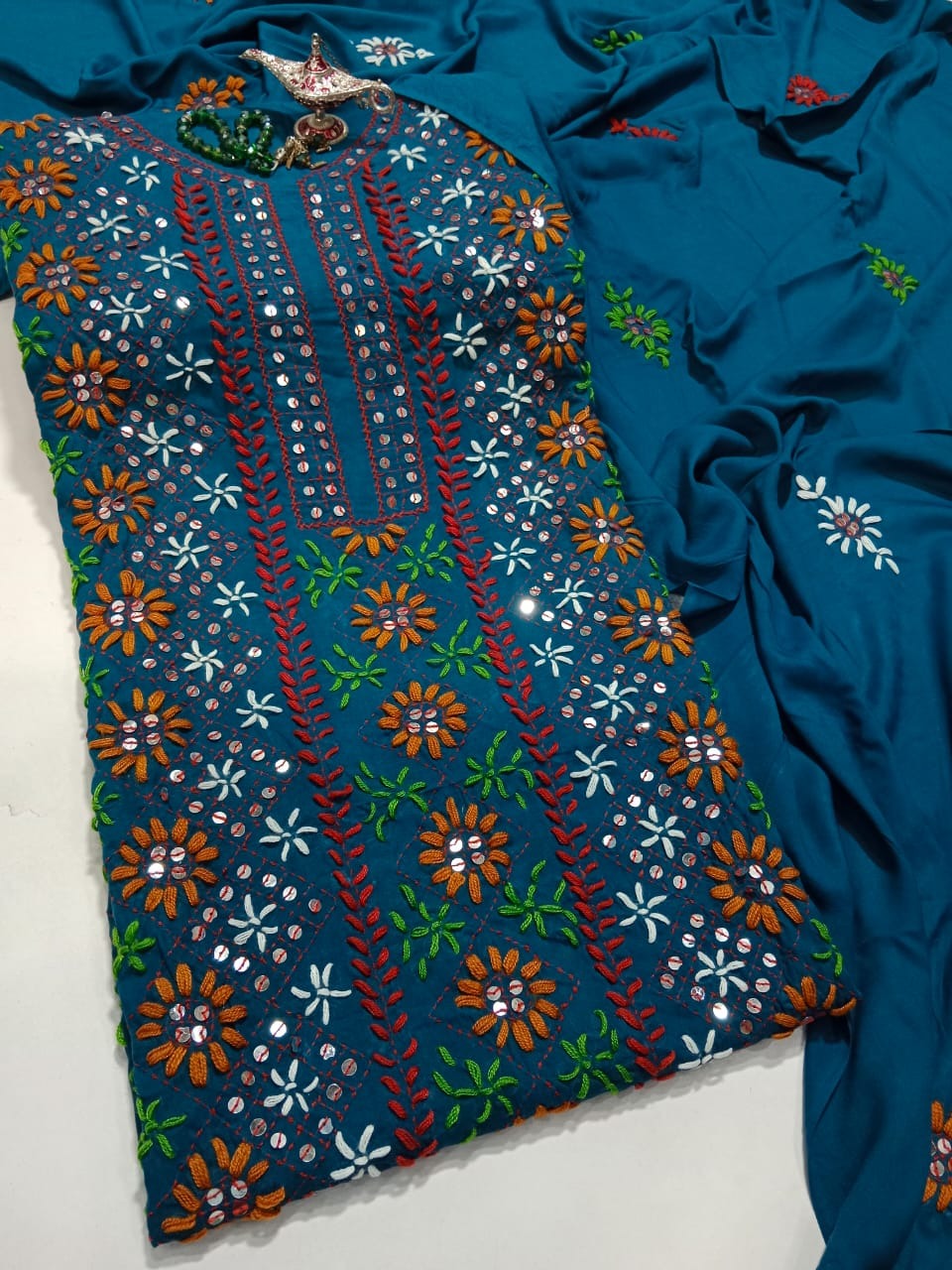 Phulkari Viscouse Linen 3Pc Suit